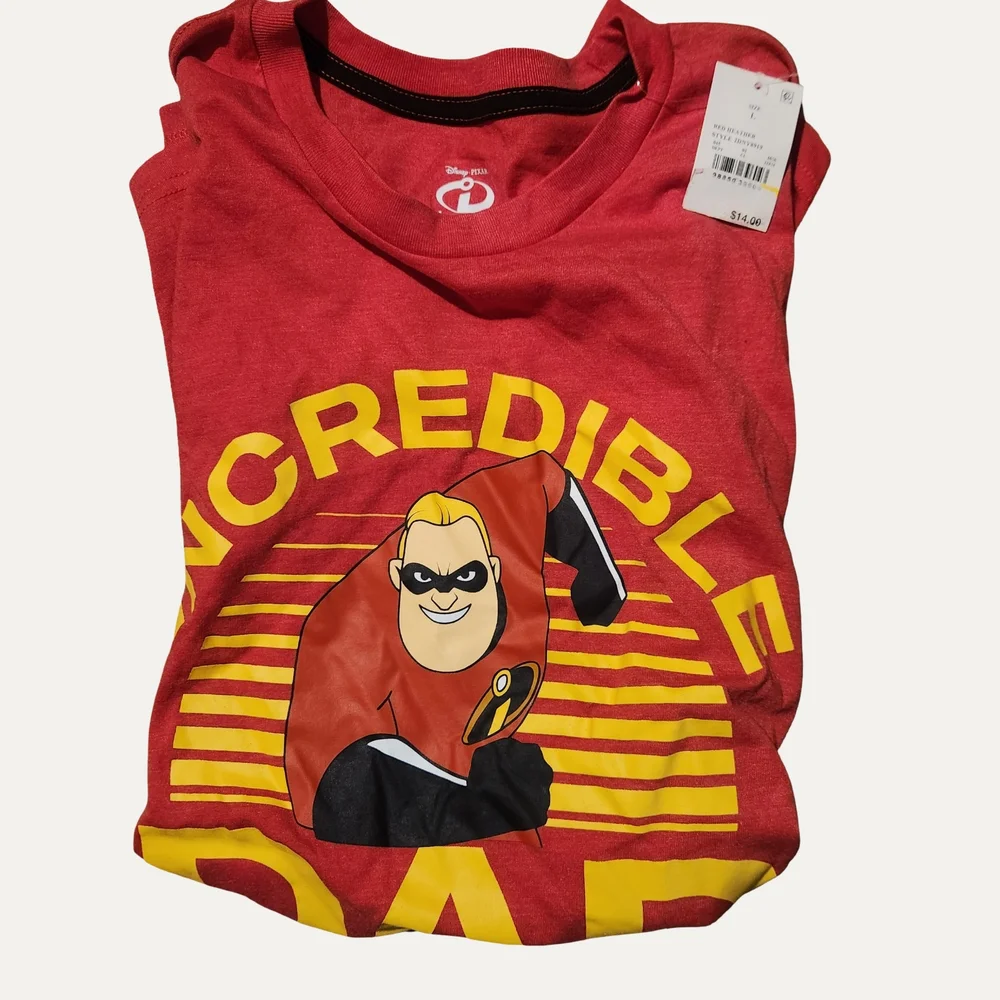 Disney Red Mr. Incredible Graphic Tee with Yellow Accents NWT - Picture 1 of 2